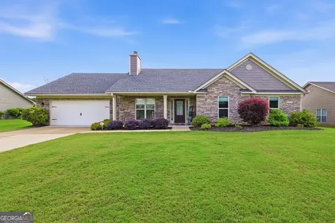 432 Lake Vista Dr, Jefferson, GA 30549
