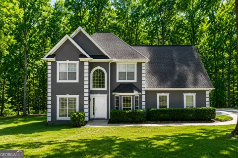 231 Barrington Farms Pkwy, Sharpsburg, GA 30277