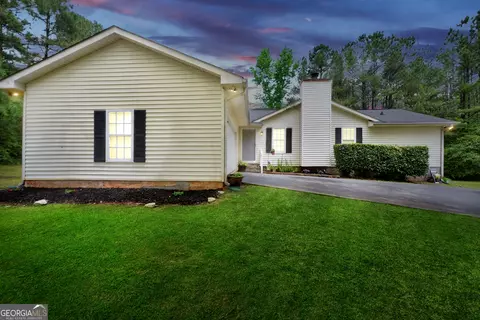 681 Locust Rd, Locust Grove, GA 30248