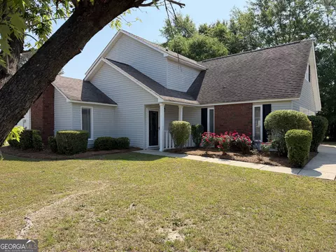1610 Lance Dr, Dublin, GA 31021