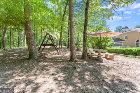 Exterior - 593 Cross Creek Dr, Toccoa, GA 30577 photo 11 of 13
