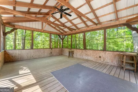 Exterior - 593 Cross Creek Dr, Toccoa, GA 30577 photo 10 of 13