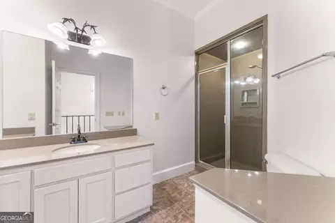Bath - 593 Cross Creek Dr, Toccoa, GA 30577 photo 4 of 6