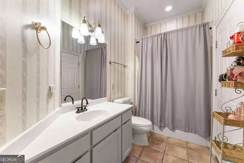 Bath - 593 Cross Creek Dr, Toccoa, GA 30577 photo 3 of 6