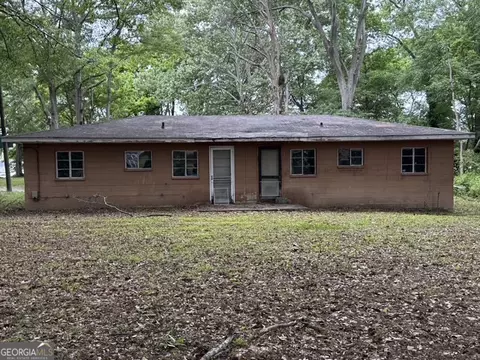 127 E Washington Ave, Fayetteville, GA 30214