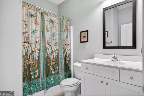 Bath - 206 Lagoon St #176, Lagrange, GA 30241 photo 1 of 7