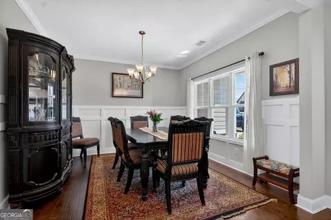 Dining - 206 Lagoon St #176, Lagrange, GA 30241 photo 1 of 3