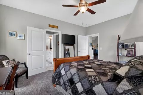 Bedroom - 206 Lagoon St #176, Lagrange, GA 30241 photo 3 of 7