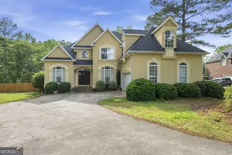 419 Darren Carson Ln, Gray, GA 31032