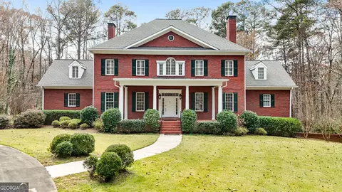 8467 Hearn Rd, Chattahoochee Hills, GA 30268