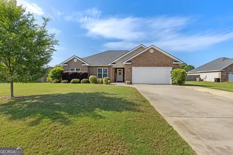 105 Brooke Ct, Byron, GA 31008