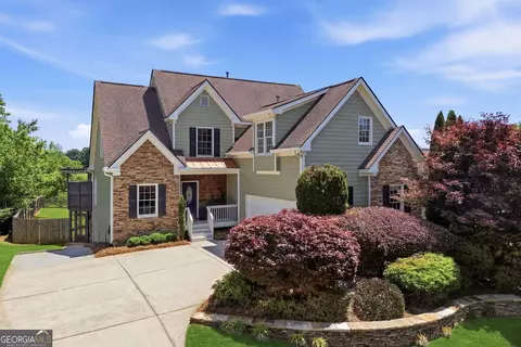 7165 Creek Ridge Dr, Gainesville, GA 30506
