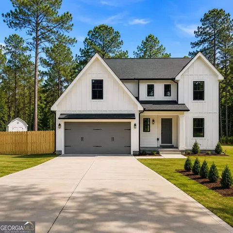 320 Hunnicutt Rd SE, Mableton, GA 30126