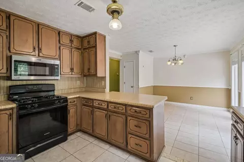 Kitchen - 1318 Panhandle Way, Hampton, GA 30228 photo 1 of 2