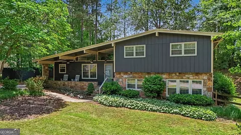 107 Lisa Ln, Carrollton, GA 30117