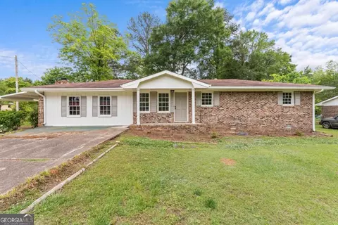 122 Carroll Cir, Carrollton, GA 30117