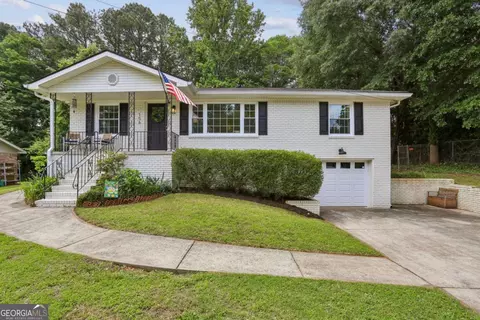 156 Diane Dr SE, Smyrna, GA 30082