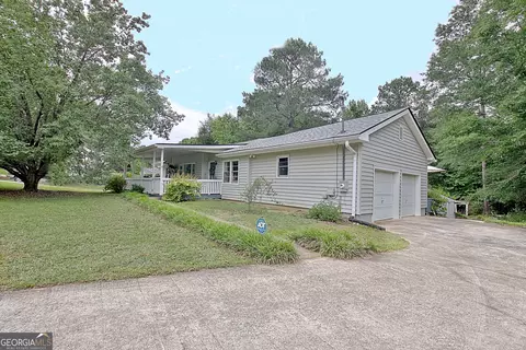 70 Moore Rd, Newnan, GA 30263