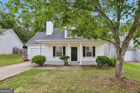 6758 Biscayne Blvd, Rex, GA 30273