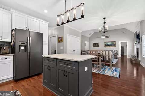 Kitchen - 3640 Eagle View Way, Monroe, GA 30655 photo 7 of 8