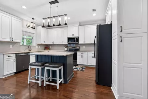 Kitchen - 3640 Eagle View Way, Monroe, GA 30655 photo 1 of 8