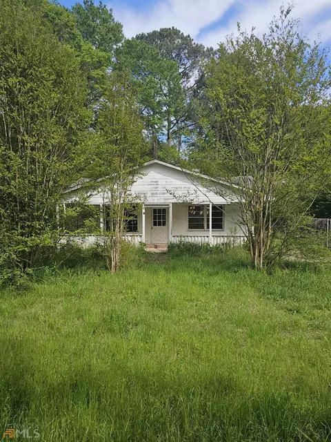 111 Smith Rd, Newnan, GA 30263