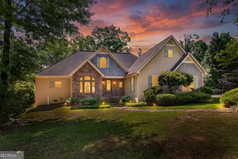 117 Big Oak Dr, Barnesville, GA 30204