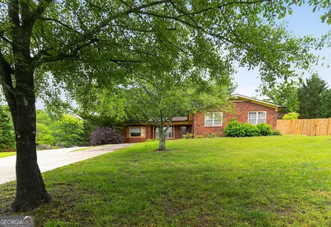 127 Rains Cir, Summerville, GA 30747