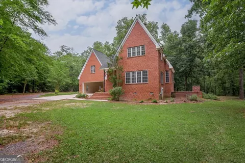 283 Limestone Rd, Cochran, GA 31014