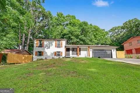 3043 Orbit Cir, Ellenwood, GA 30294