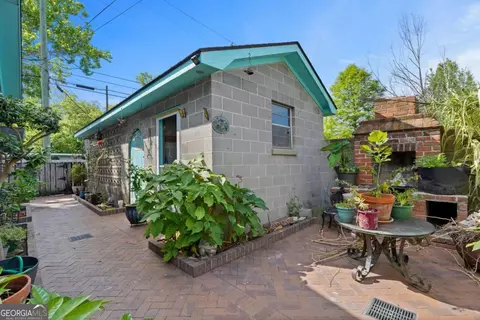 Exterior - 702 E 32nd St, Savannah, GA 31401 photo 4 of 4