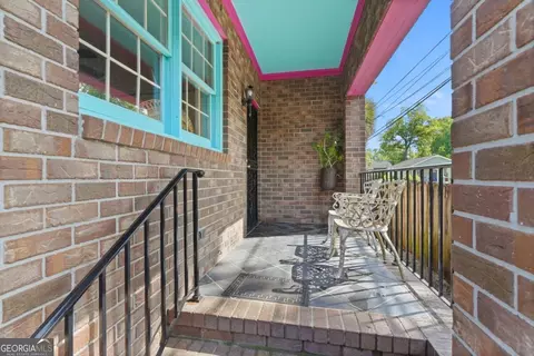 Exterior - 702 E 32nd St, Savannah, GA 31401 photo 2 of 4