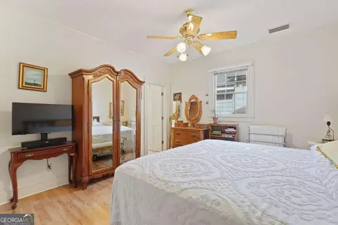 Bedroom - 702 E 32nd St, Savannah, GA 31401 photo 1 of 7