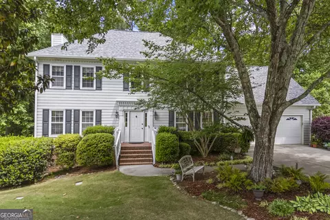 1172 Melton Dr SW, Lilburn, GA 30047