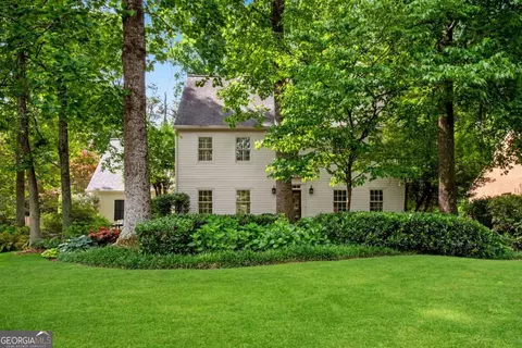 4868 Hampton Lake Dr, Marietta, GA 30068