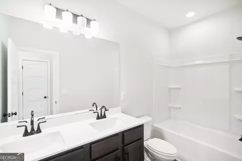 Bath - 232 Wingate Dr, Winder, GA 30680 photo 1 of 4