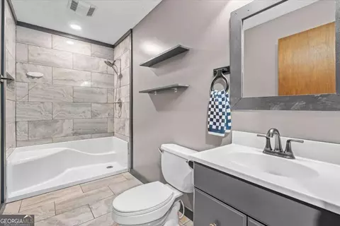 Bath - 86 Clackum Dr, Waco, GA 30182 photo 5 of 6