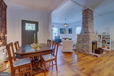 Dining - 2 N Broad St, Porterdale, GA 30014 photo 2 of 3