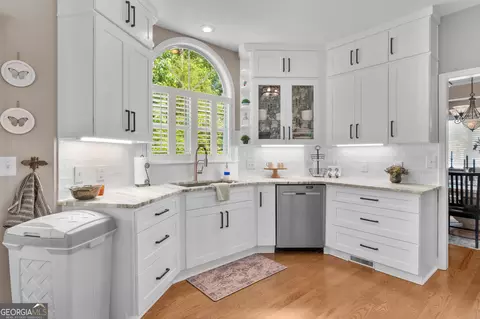 Kitchen - 405 River Forest Dr, Mcdonough, GA 30252 photo 2 of 4