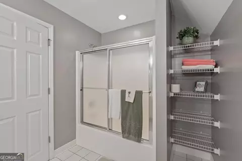 Bath - 405 River Forest Dr, Mcdonough, GA 30252 photo 4 of 4