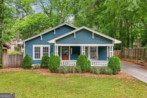 1077 Birch St SW, Atlanta, GA 30310