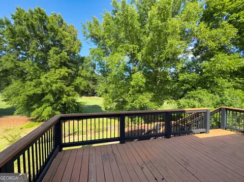Exterior - 8111 Crestview Dr SE, Covington, GA 30014 photo 4 of 11