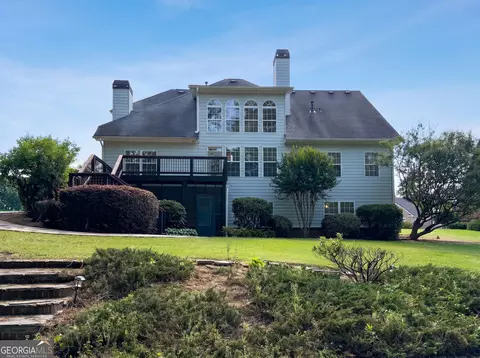 Exterior - 8111 Crestview Dr SE, Covington, GA 30014 photo 2 of 11