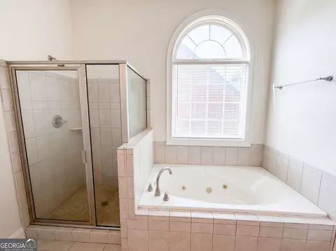 Bath - 8111 Crestview Dr SE, Covington, GA 30014 photo 1 of 5