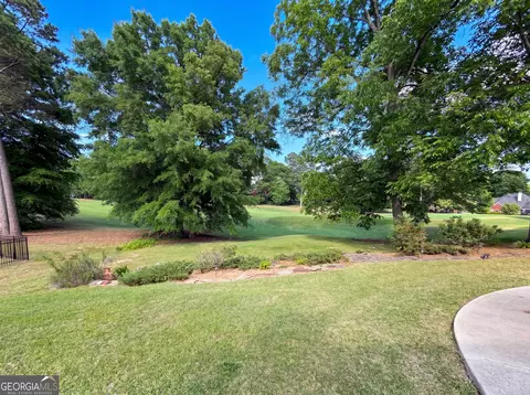Exterior - 8111 Crestview Dr SE, Covington, GA 30014 photo 6 of 11