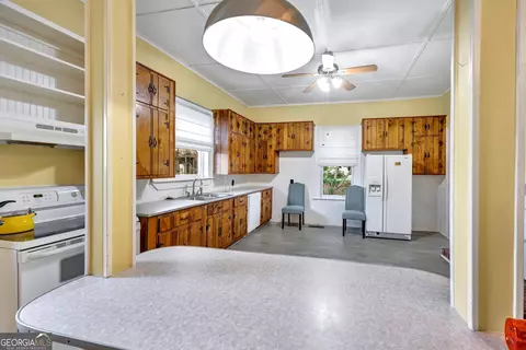 Kitchen - 41 Poplar St, Porterdale, GA 30014 photo 1 of 3