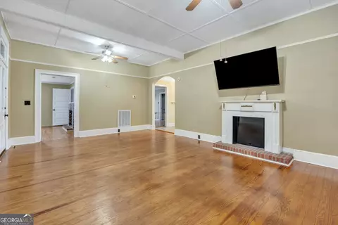 Living - 41 Poplar St, Porterdale, GA 30014 photo 2 of 3