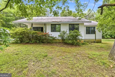 210 Kentucky Dr, Demorest, GA 30535