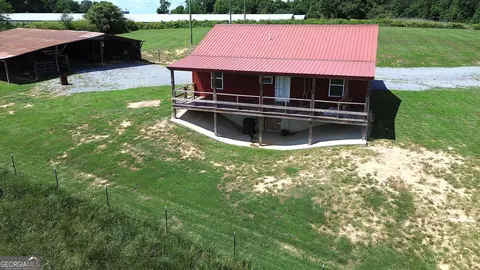 Exterior - 765 Addison Rd, Buchanan, GA 30113 photo 4 of 8