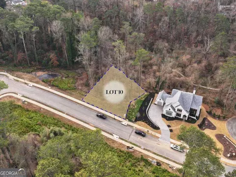 477 Emily Reed Ln, Atlanta, GA 30342